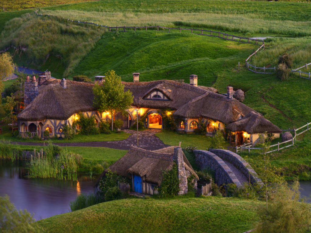 Khám phá những ngôi nhà Hobbits